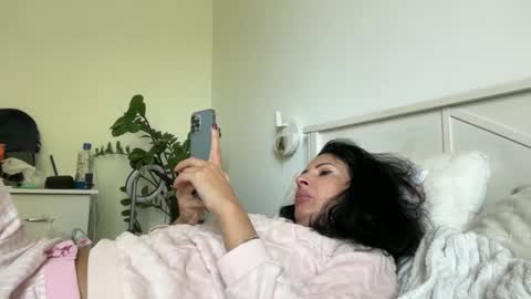 Snapshot of karinablair chatting on October 11, 9:36 am Karina online show from October 11, 9:36 am