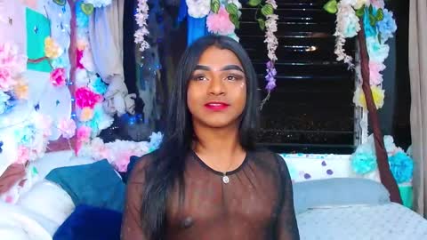 Snapshot of karly_coffe chatting on March 5, 6:23 am KARLY. online show from March 5, 6:23 am