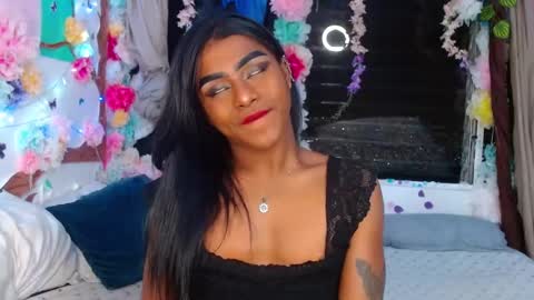 Snapshot of karly_coffe chatting on March 3, 7:10 am KARLY. online show from March 3, 7:10 am