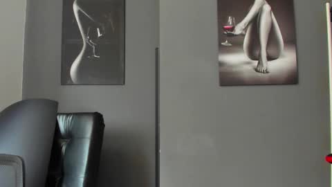   online show from January 5, 5:27 pm