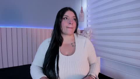 karo_linee online show from April 8, 12:19 pm