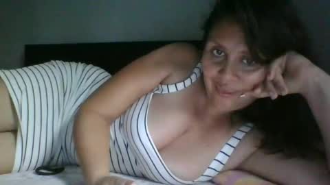 Snapshot of karol_gill chatting on February 5, 10:44 pm Karol online show from February 5, 10:44 pm