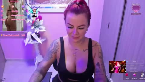 Snapshot of karol_milf__ chatting on September 27, 12:41 am kAROL MILF online show from September 27, 12:41 am