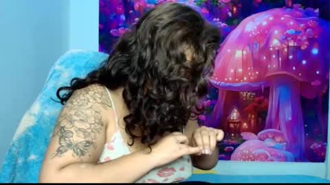 Snapshot of karol_naughty chatting on September 17, 10:19 am online show from September 17, 10:19 am