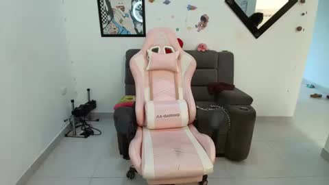 Snapshot of karol_naughty chatting on March 11, 12:50 pm online show from March 11, 12:50 pm