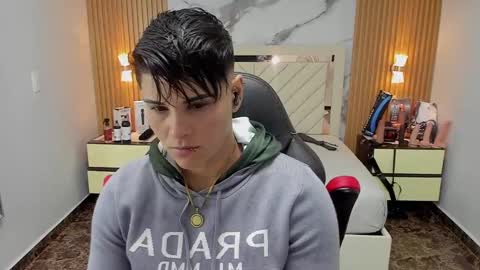 Snapshot of karolandluna chatting on September 29, 2:43 am Karol and Luna online show from September 29, 2:43 am