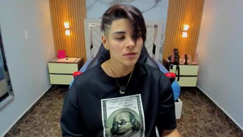 Karol and Luna online show from February 12, 7:50 pm