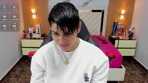 Snapshot of karolandluna chatting on September 24, 2:51 am Karol and Luna online show from September 24, 2:51 am