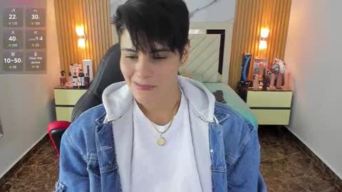 Snapshot of karolandluna chatting on September 23, 2:49 am Karol and Luna online show from September 23, 2:49 am