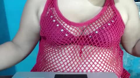 Snapshot of karolbb chatting on September 20, 10:24 pm karolbb online show from September 20, 10:24 pm