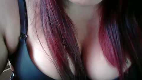 Snapshot of karolbb chatting on February 22, 2:30 pm karolbb online show from February 22, 2:30 pm