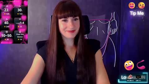 Snapshot of karolina_mia chatting on September 26, 5:48 am Caroline online show from September 26, 5:48 am