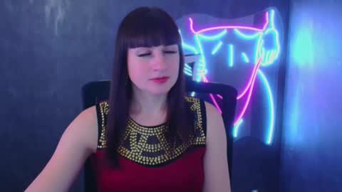Snapshot of karolina_mia chatting on December 5, 6:15 am Caroline online show from December 5, 6:15 am