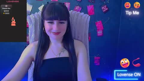 Caroline online show from April 24, 6:15 am