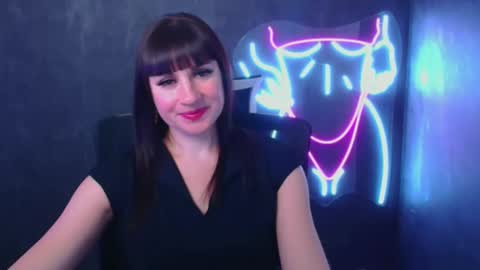 Snapshot of karolina_mia chatting on December 3, 9:50 am Caroline online show from December 3, 9:50 am