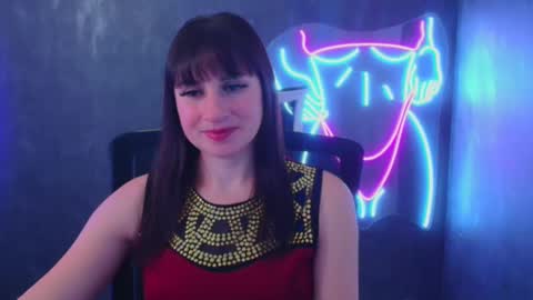 Snapshot of karolina_mia chatting on December 2, 9:52 am Caroline online show from December 2, 9:52 am
