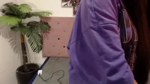 Isa online show from March 4, 9:51 am