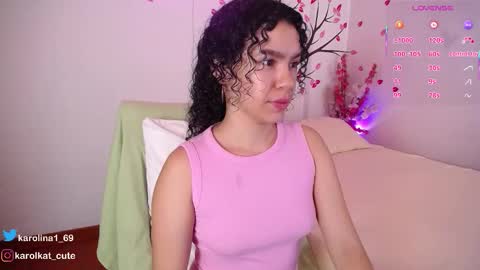 Karolina 3 online show from March 1, 12:42 pm