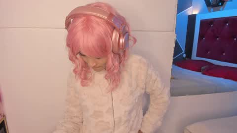 Karol online show from May 11, 4:04 pm