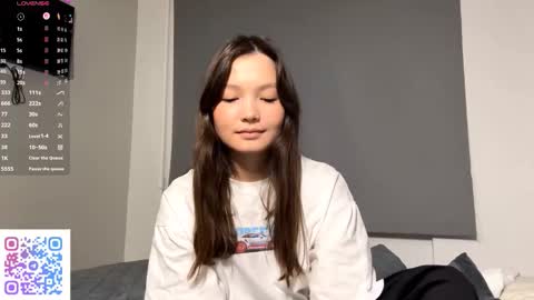 Snapshot of kassandrataulbee chatting on October 4, 4:27 pm Kira online show from October 4, 4:27 pm