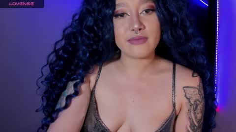 Alicia online show from February 7, 6:02 pm