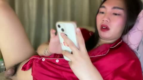 Majesty online show from April 6, 7:37 pm