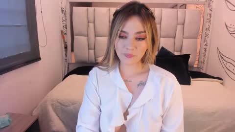 Snapshot of katahoot_ chatting on September 11, 8:54 pm K A T A H O O T online show from September 11, 8:54 pm