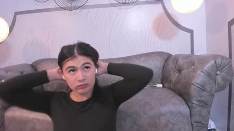Snapshot of katalellastarr chatting on October 11, 12:10 pm KatalellaStarr online show from October 11, 12:10 pm