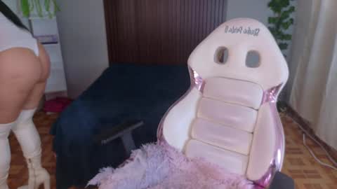 Snapshot of kataleya_29 chatting on September 19, 3:49 pm kate online show from September 19, 3:49 pm