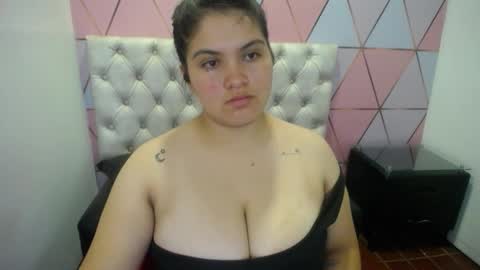 katalina santana25 online show from February 5, 7:17 pm