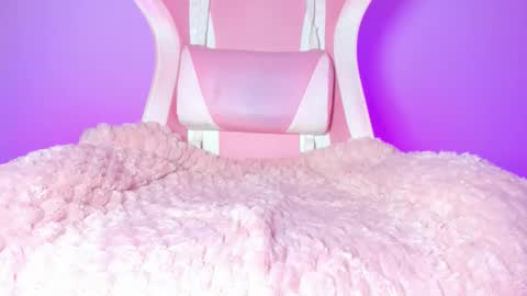 katalinaferreirax online show from December 16, 9:32 pm