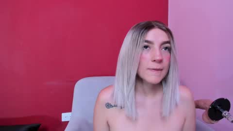 Kate  online show from May 15, 11:18 am