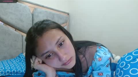 Snapshot of kate_davies chatting on February 15, 4:03 am kate online show from February 15, 4:03 am