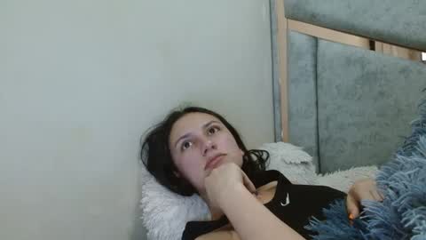 Snapshot of kate_davies chatting on October 7, 2:29 am kate online show from October 7, 2:29 am