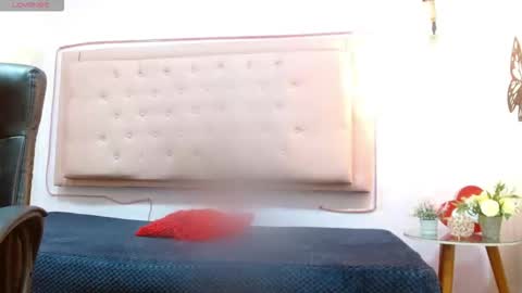 kate online show from December 18, 3:35 am