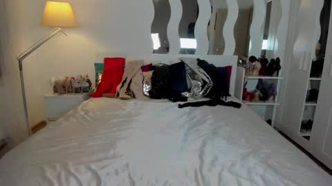 Snapshot of kate_redgar chatting on March 3, 1:34 pm kate_redgar online show from March 3, 1:34 pm