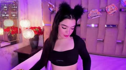 Snapshot of kateleeh_ chatting on October 2, 9:46 pm Kate online show from October 2, 9:46 pm