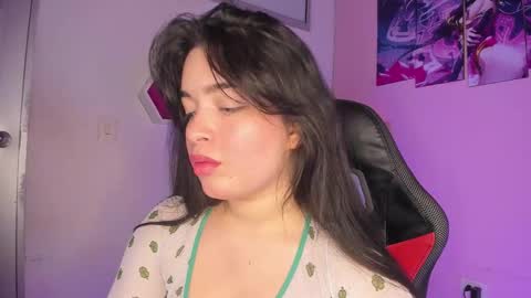 Snapshot of kateleeh_ chatting on September 25, 10:50 pm Kate online show from September 25, 10:50 pm