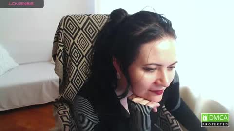 Katelyn online show from April 25, 1:35 pm