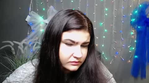 Kate Nils online show from November 9, 3:04 pm