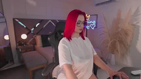  Kate Owens  online show from November 14, 12:18 pm