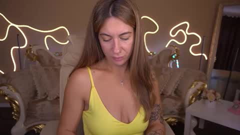 Snapshot of kateshanny chatting on October 4, 8:56 am Kate online show from October 4, 8:56 am