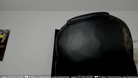 Snapshot of katestone_again chatting on March 7, 8:11 pm love meeee online show from March 7, 8:11 pm