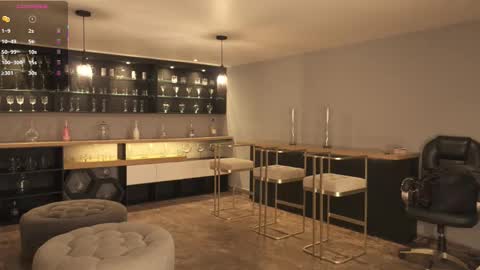 K A T E  online show from October 3, 1:52 pm