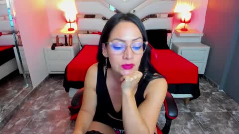 Snapshot of katetompson chatting on October 9, 5:51 pm kate Tompson online show from October 9, 5:51 pm