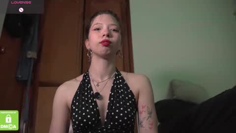 Snapshot of kathc_19 chatting on September 23, 2:05 am Katerine online show from September 23, 2:05 am