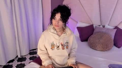 KatheGomez  online show from April 15, 3:21 am