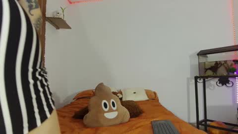 kathe online show from December 1, 11:29 pm