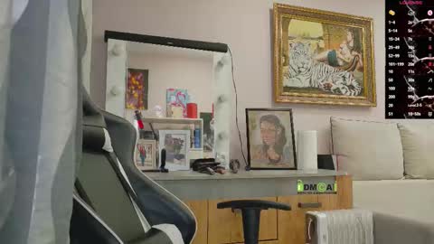 Snapshot of kathiekat chatting on September 14, 5:43 am Kathie online show from September 14, 5:43 am