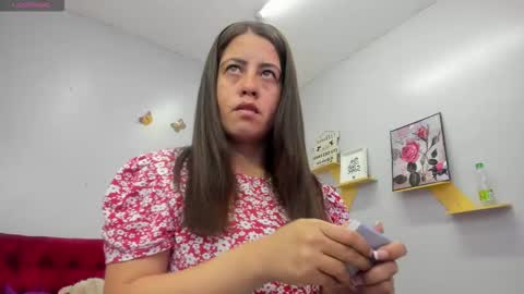 Paola online show from November 12, 1:02 pm